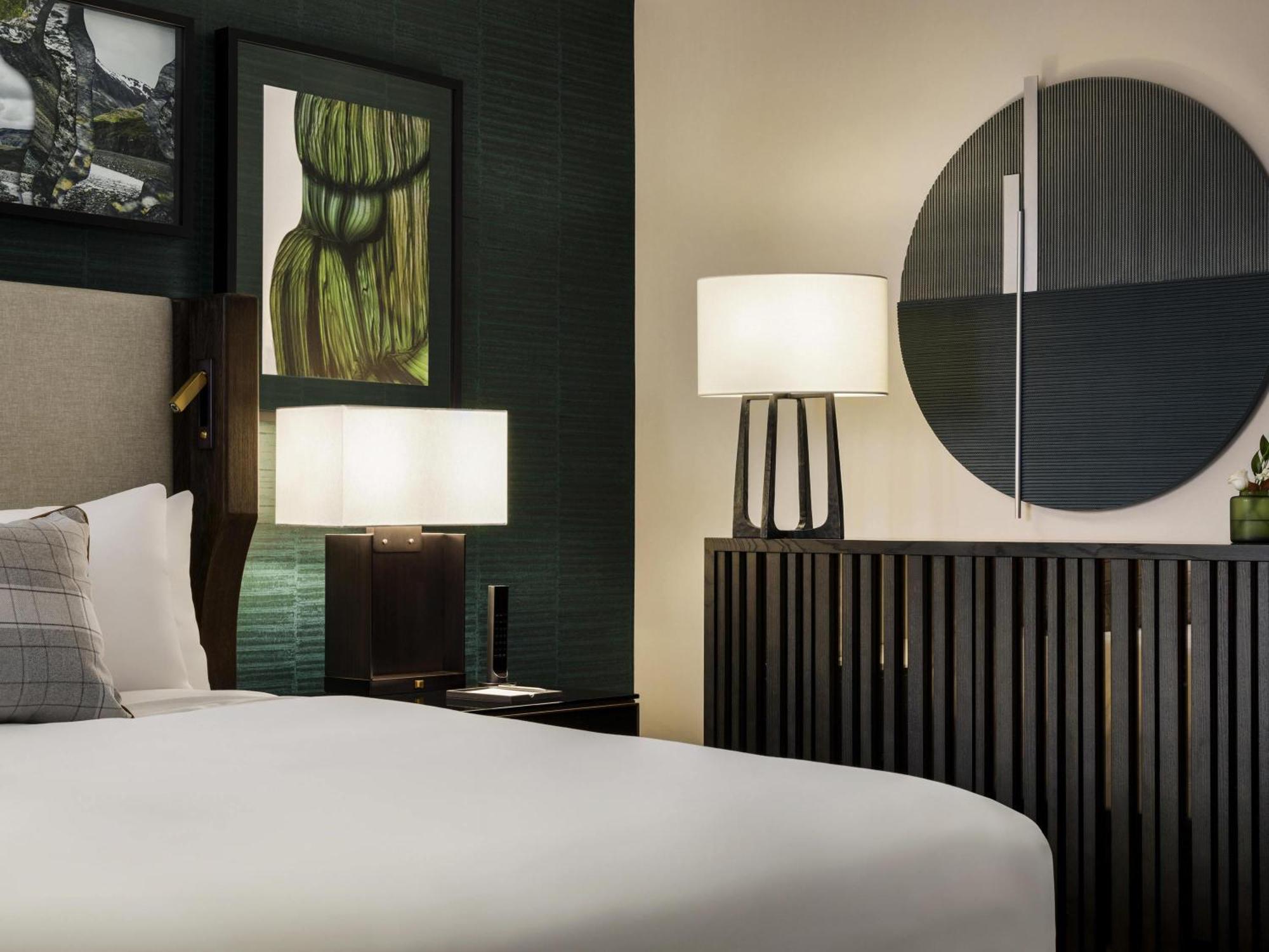 Deluxe Zimmer mit Kingsize-Bett